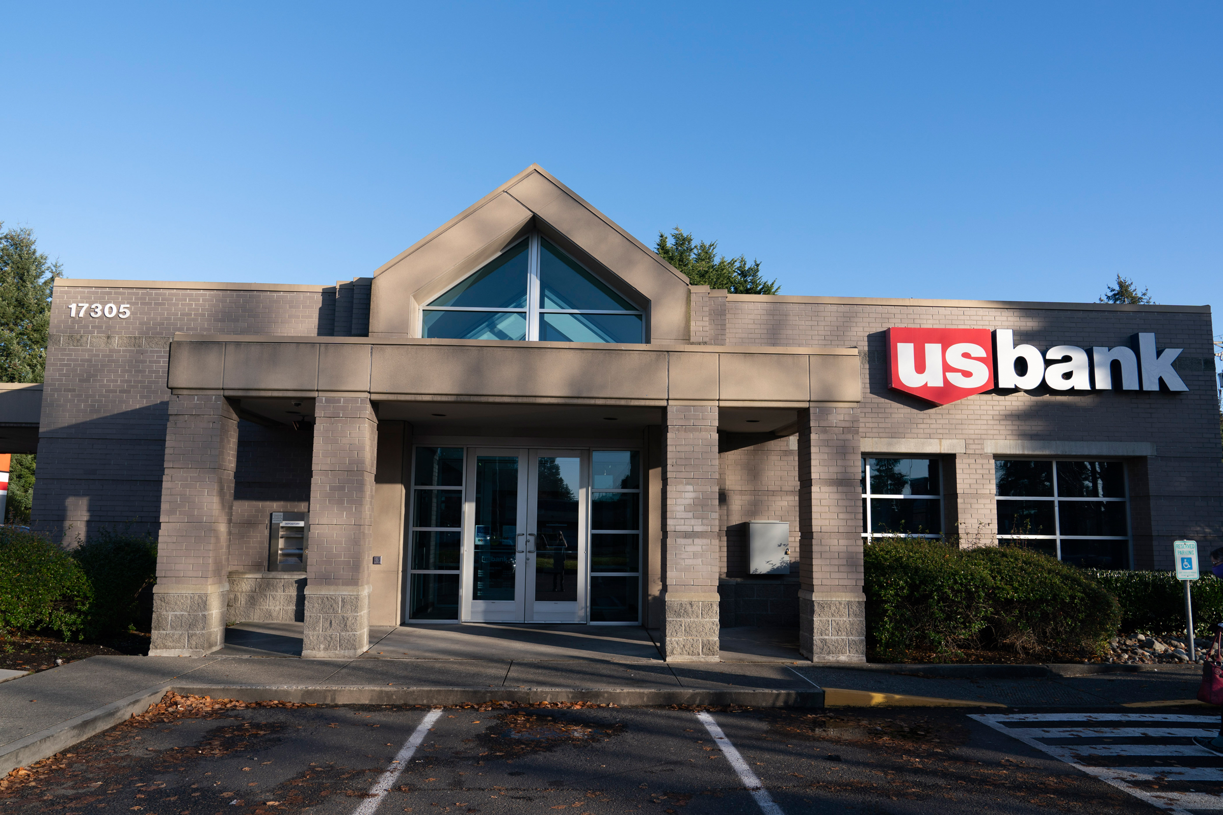 U.S. Bank Branch 01
