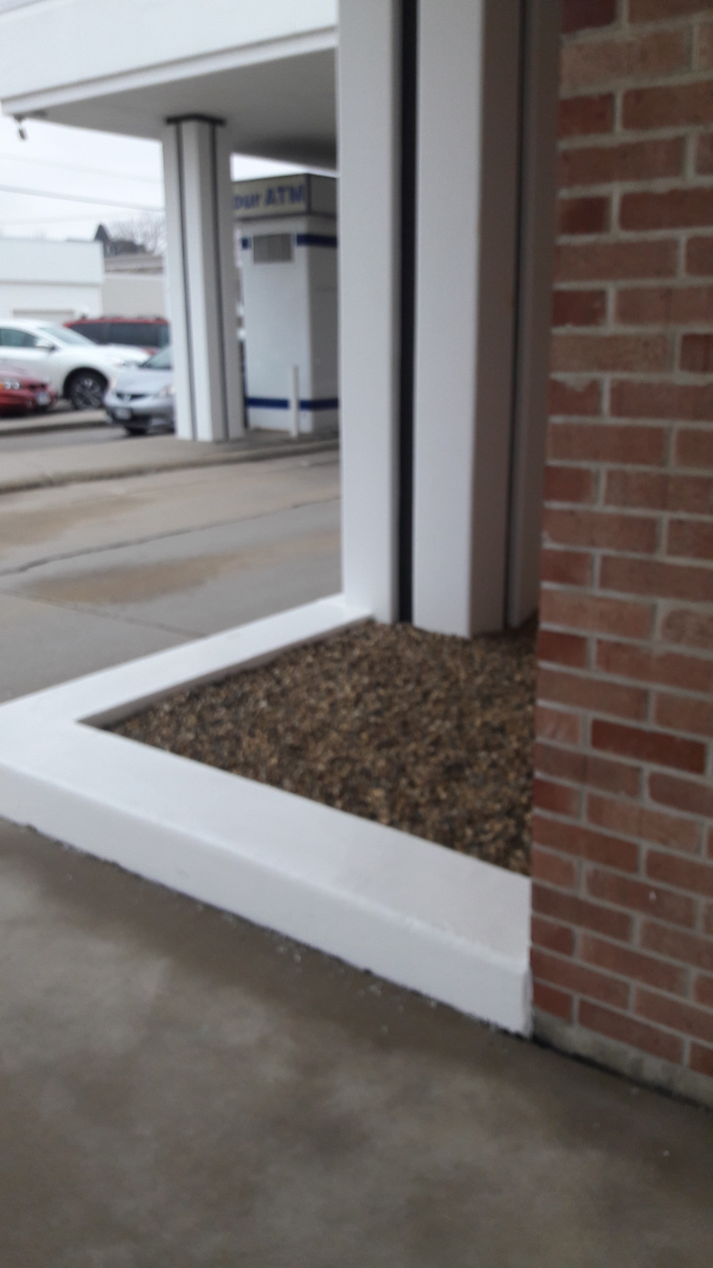 Farmers Savings Bank & Trust 01