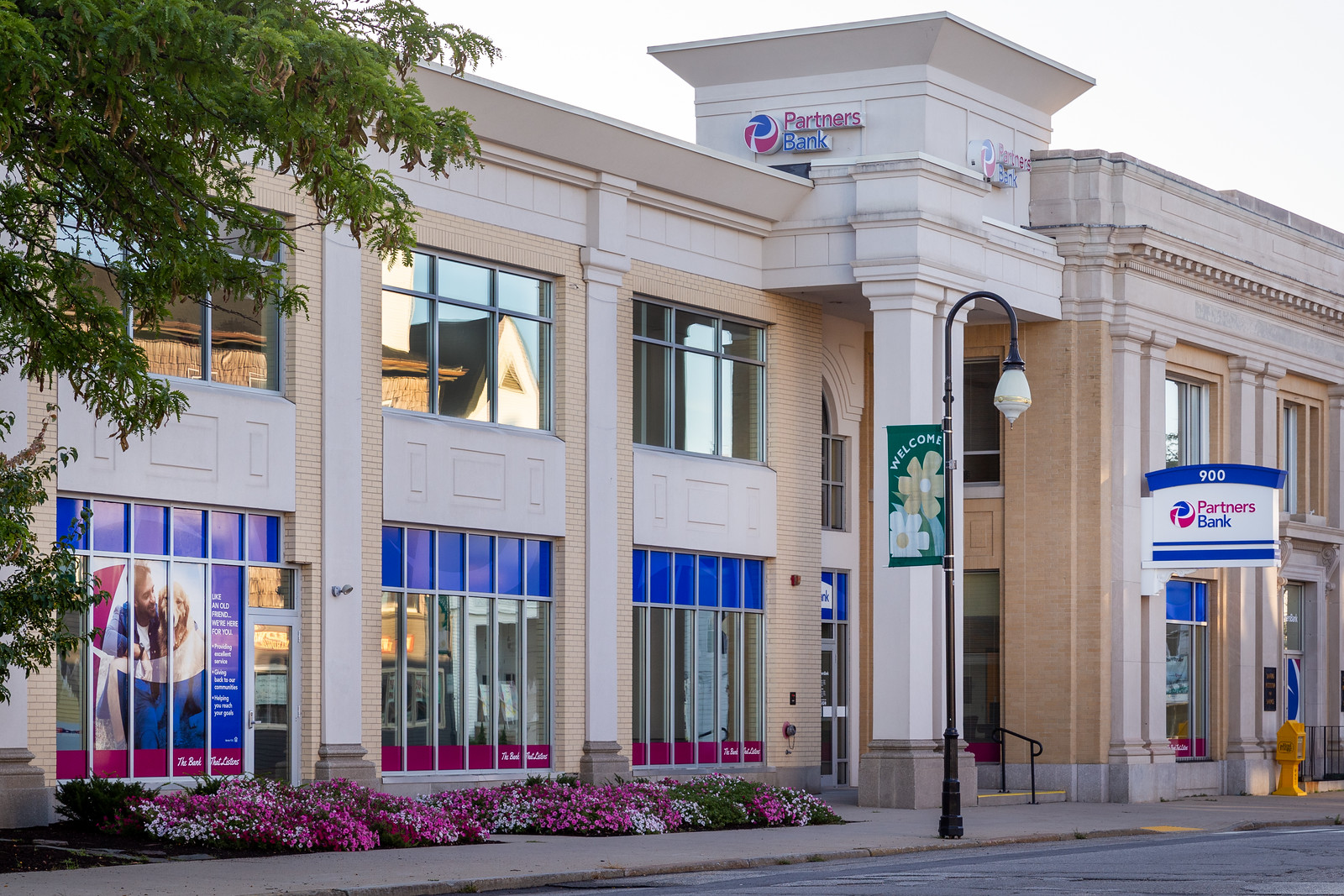 Partners Bank 01