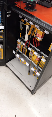 AutoZone Auto Parts 03