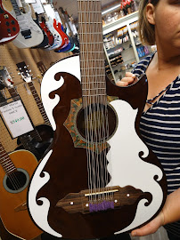 Hamby's Music & Pawn 04