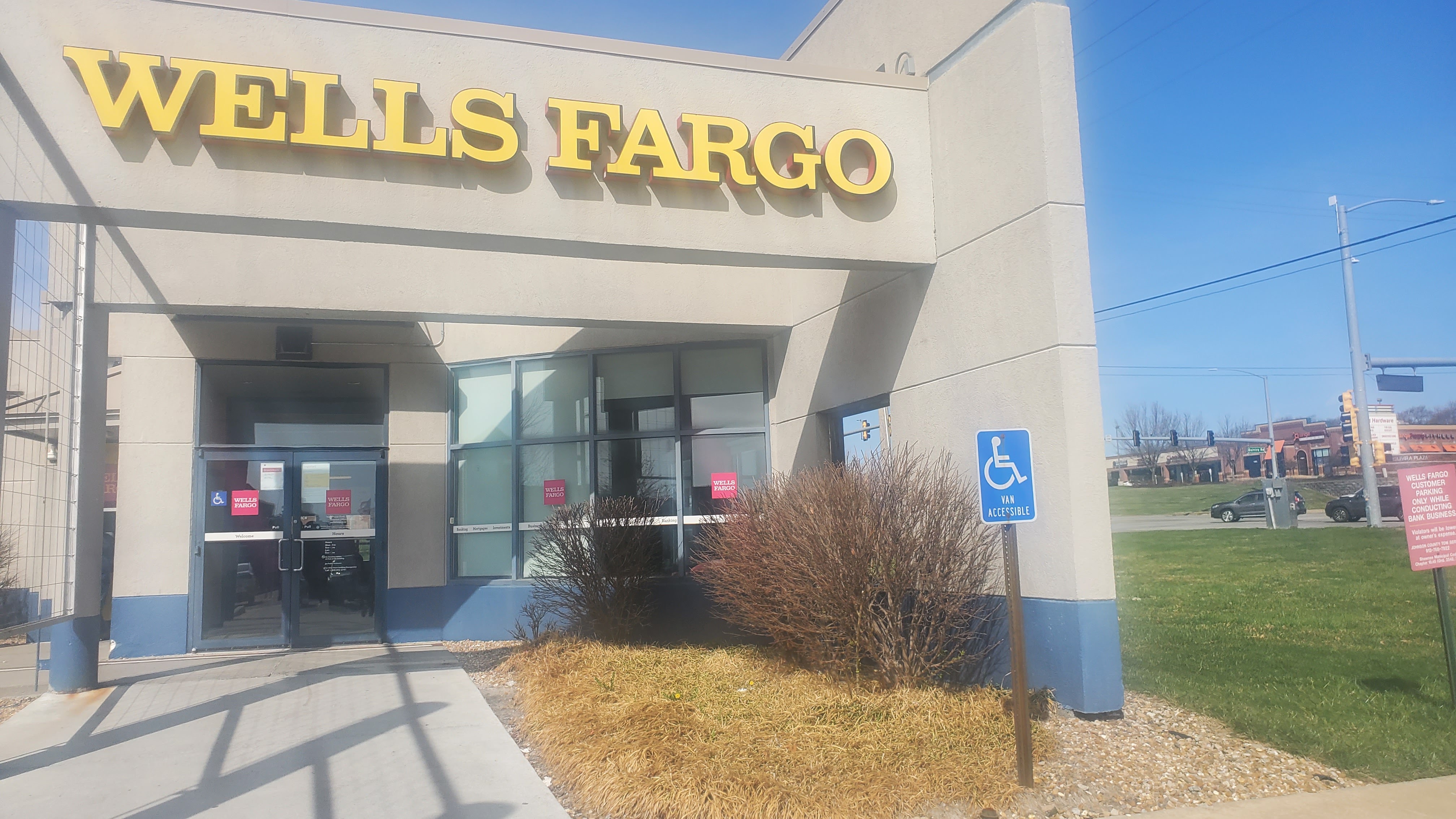 Wells Fargo Bank 01