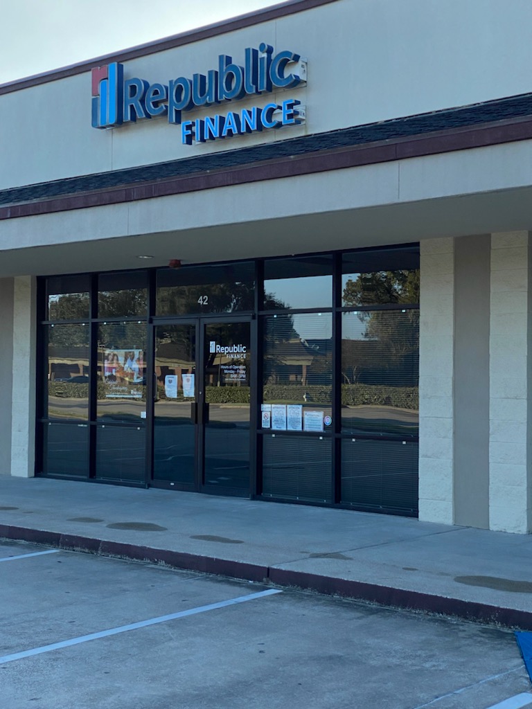 Republic Finance 01
