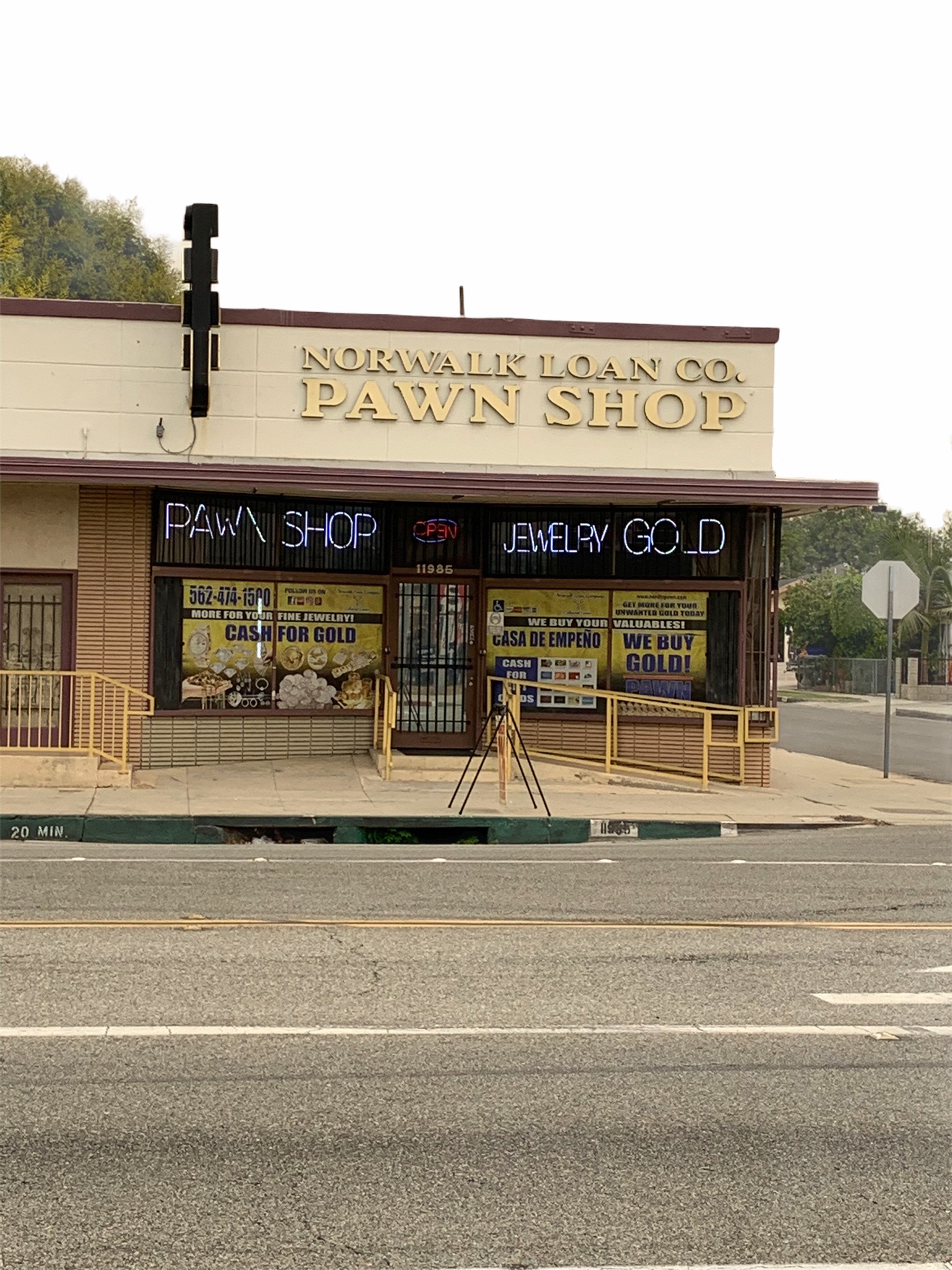 Norwalk Loan Company Pawn Shop Norwalk CA 01