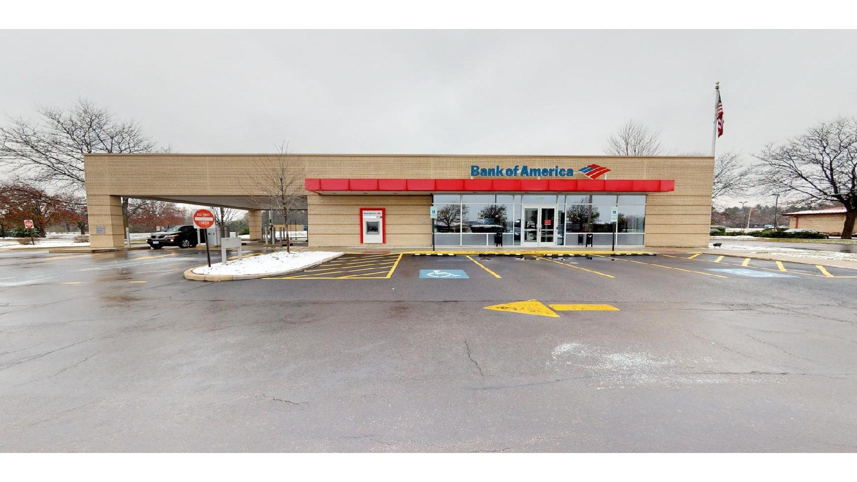 Bank of America (with Drive-thru ATM) 01