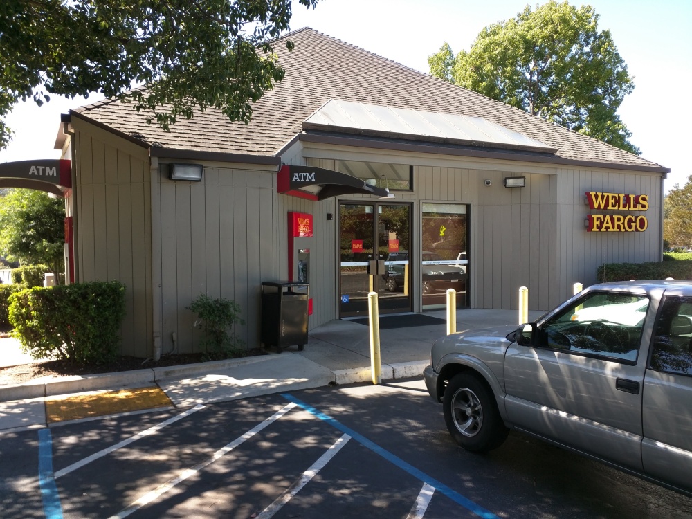 Wells Fargo Bank 01