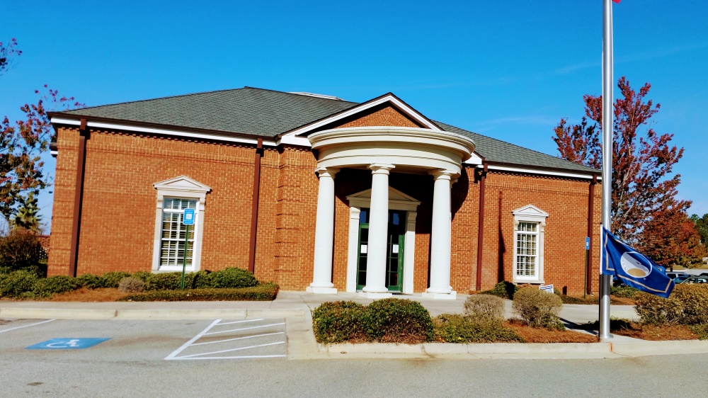 Farmers & Merchants Bank 01