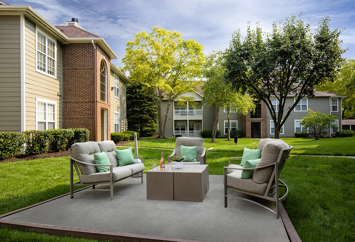 Castle Creek Apartments 01