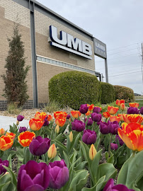 UMB Bank (with drive-thru services) 03