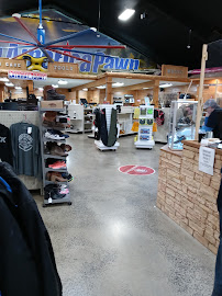 U.S. Money Shops 04