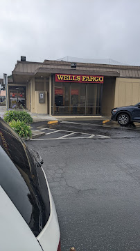 Wells Fargo Bank 01