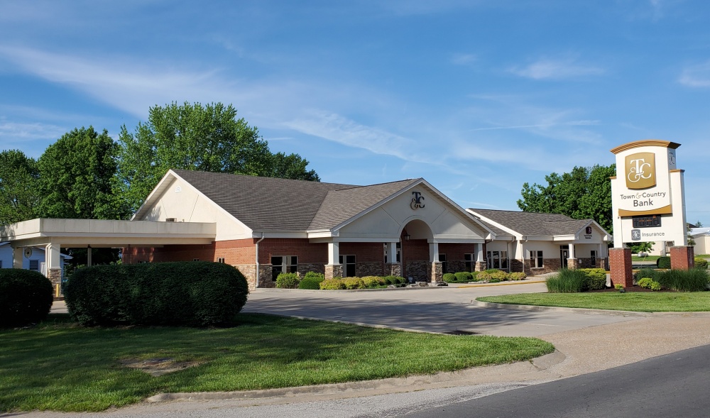 Town & Country Bank 01