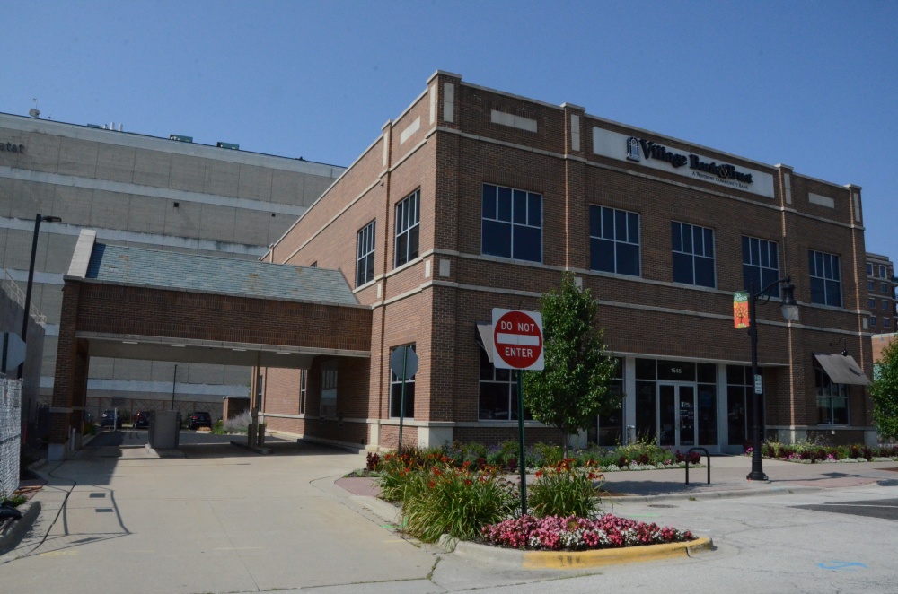 Village Bank & Trust 01