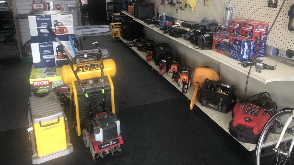 Dash 2 Cash Pawn Shop 01