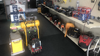 Dash 2 Cash Pawn Shop 01