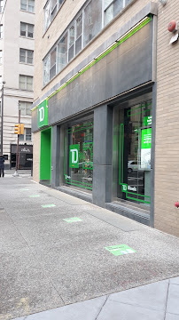 TD Bank Foreign Currency Exchange Center 02