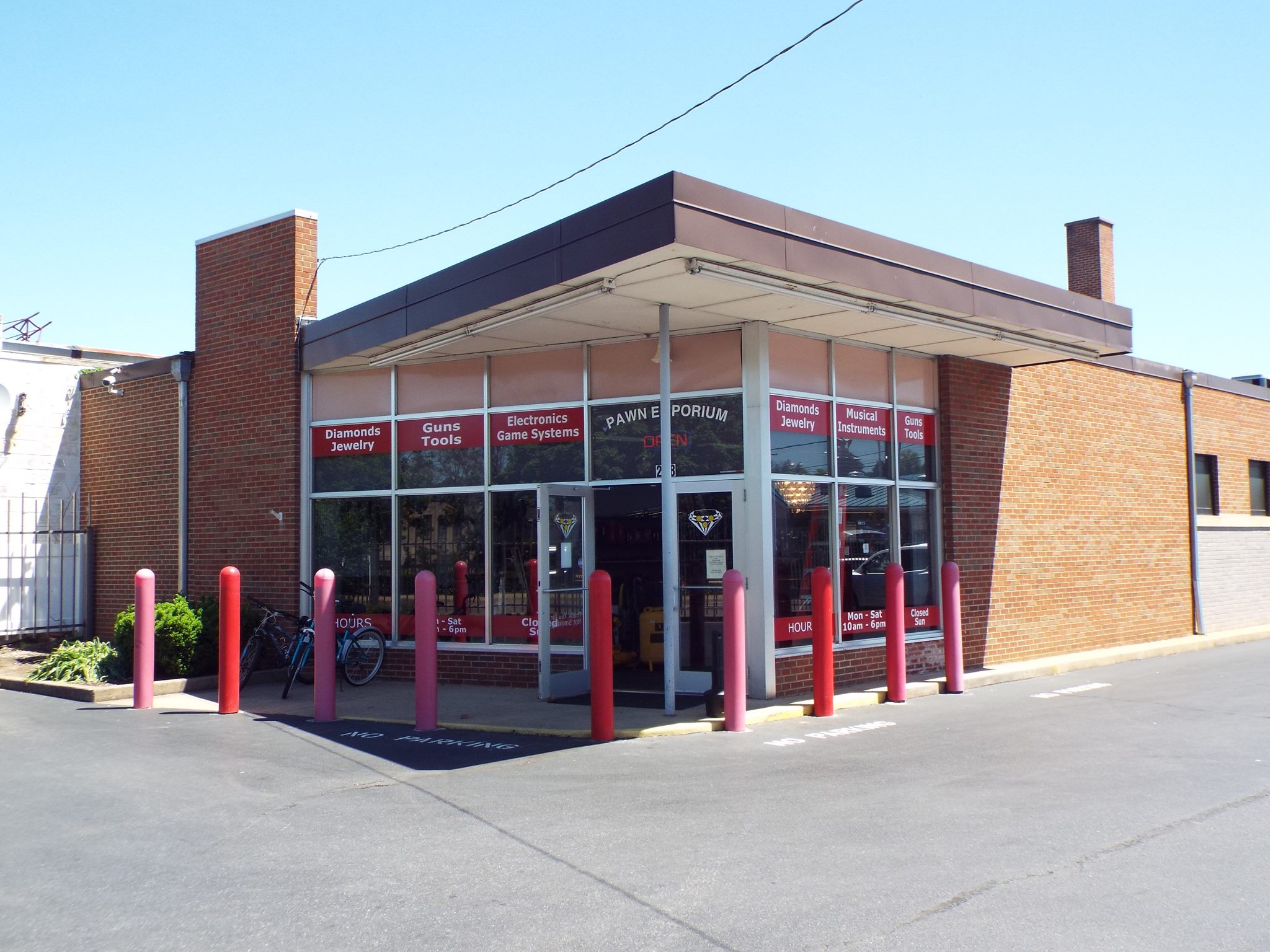 Pawn Emporium 01