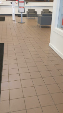 Santander Bank Branch 04