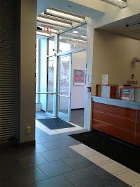 Santander Bank Branch 02