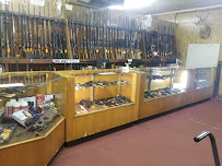 Money Mart Pawnshop 02