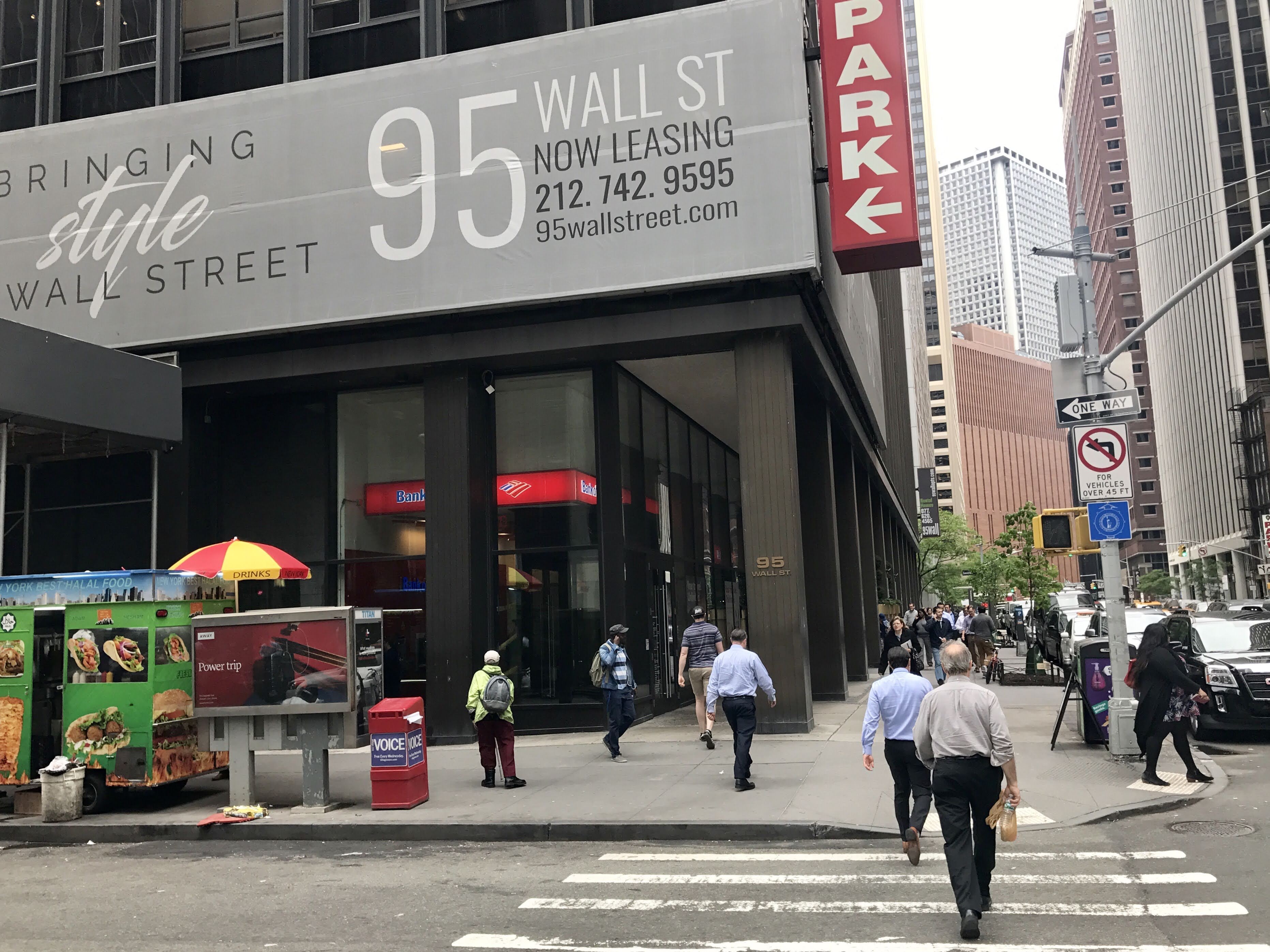 Bank of America Financial Center 01