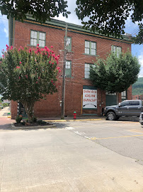 Slick's Gun & Pawn Shop 01
