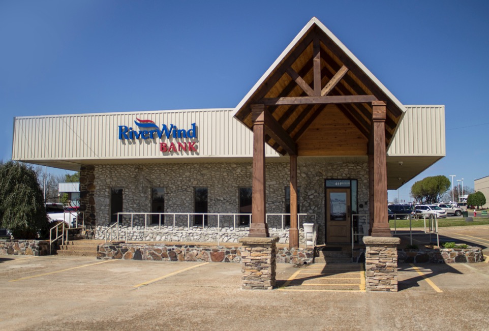 Riverwind Bank 01