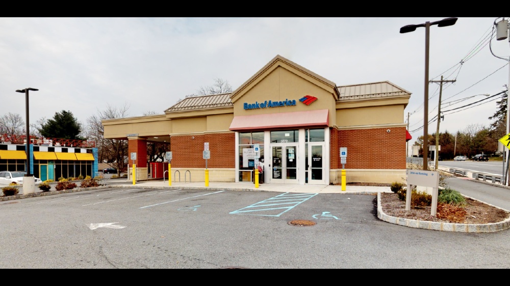 Bank of America (with Drive-thru ATM) 01
