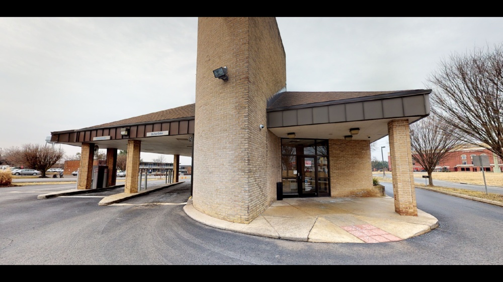 Bank of America (with Drive-thru ATM) 01