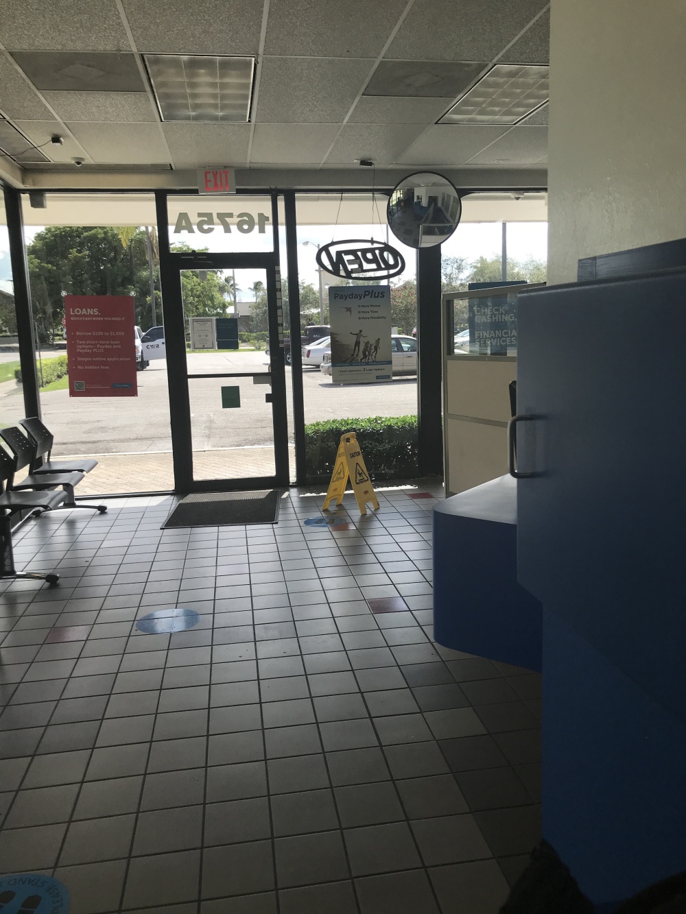 The Check Cashing Store 01