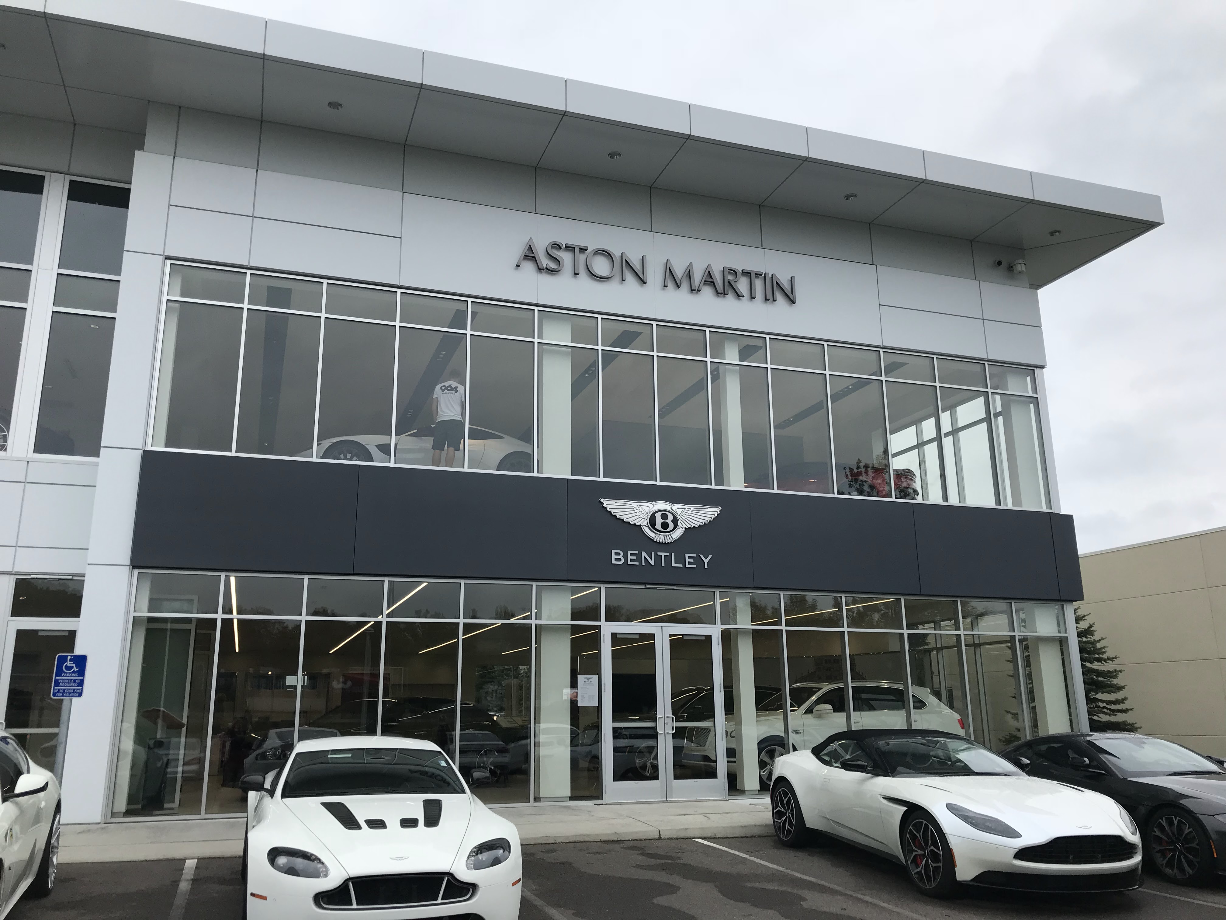 Aston Martin Minneapolis 01