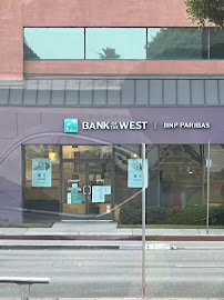 Bank of the West 02