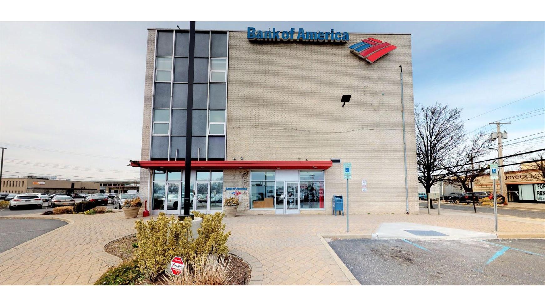 Bank of America (with Drive-thru ATM) 01