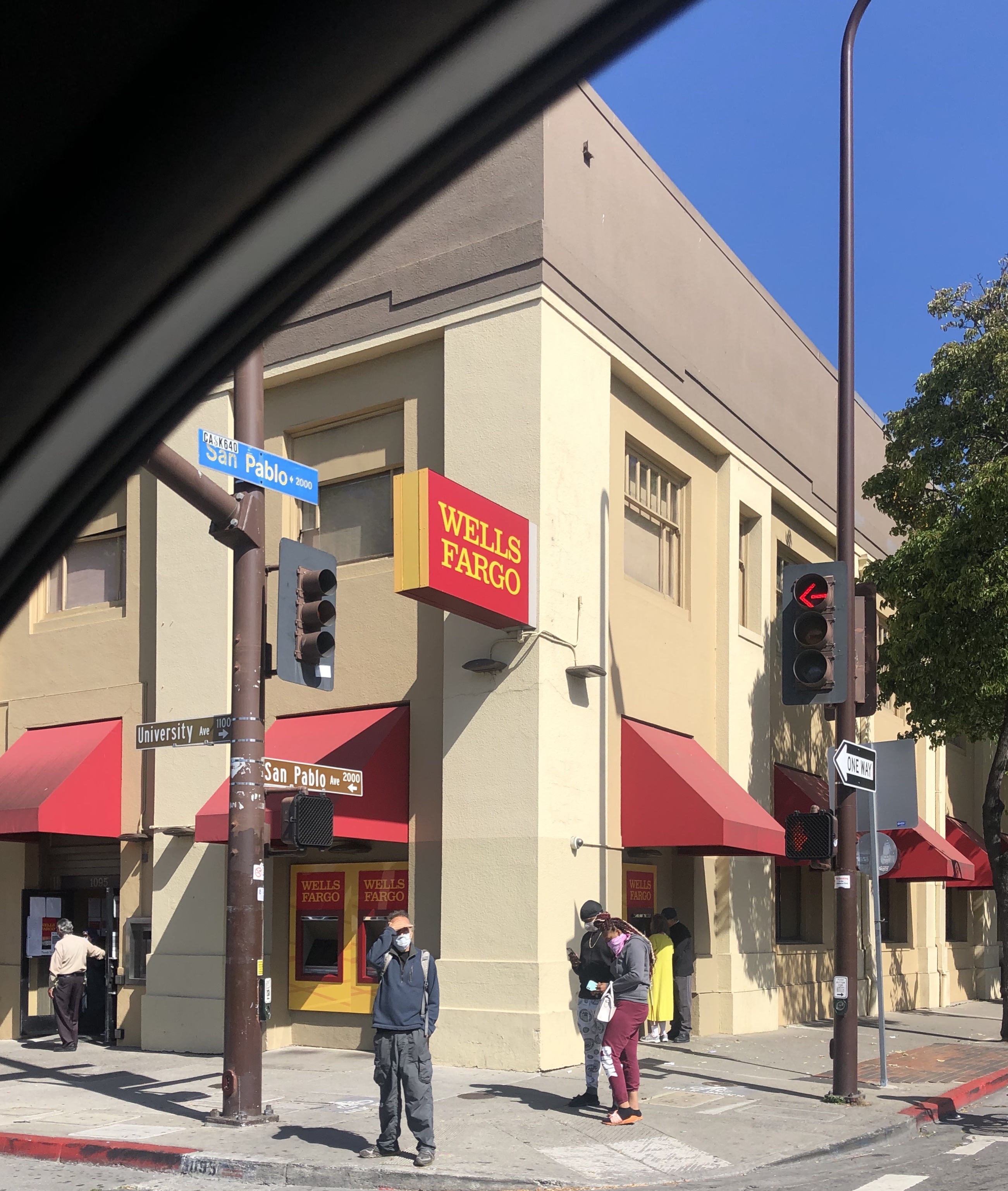 Wells Fargo Bank 01
