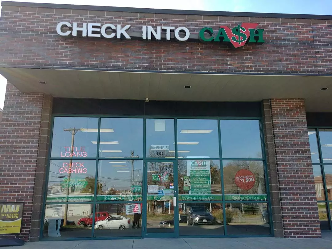 Check Into Cash 01