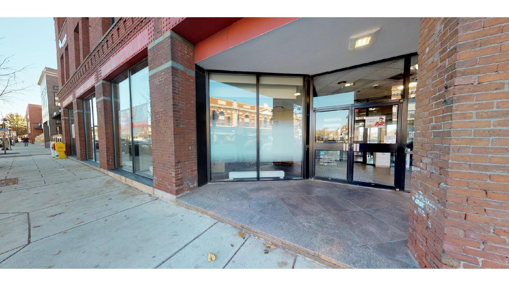 Bank of America (with Drive-thru ATM) 01