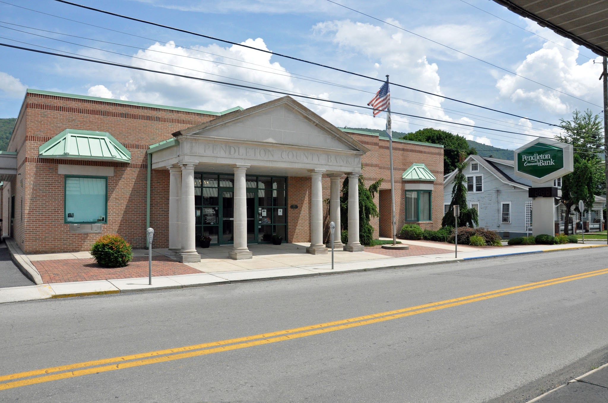 Pendleton Community Bank 01