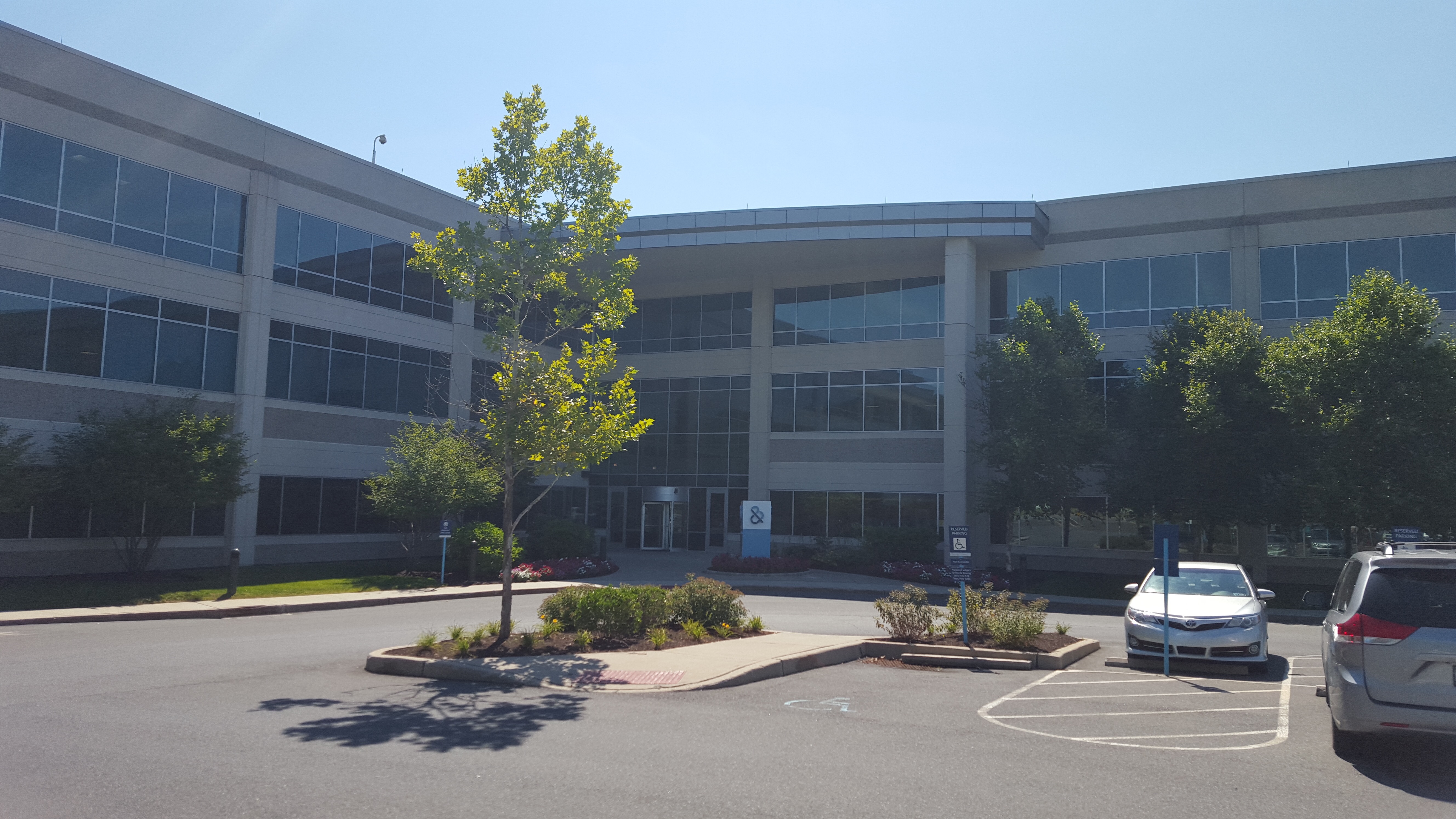 Dun & Bradstreet 01