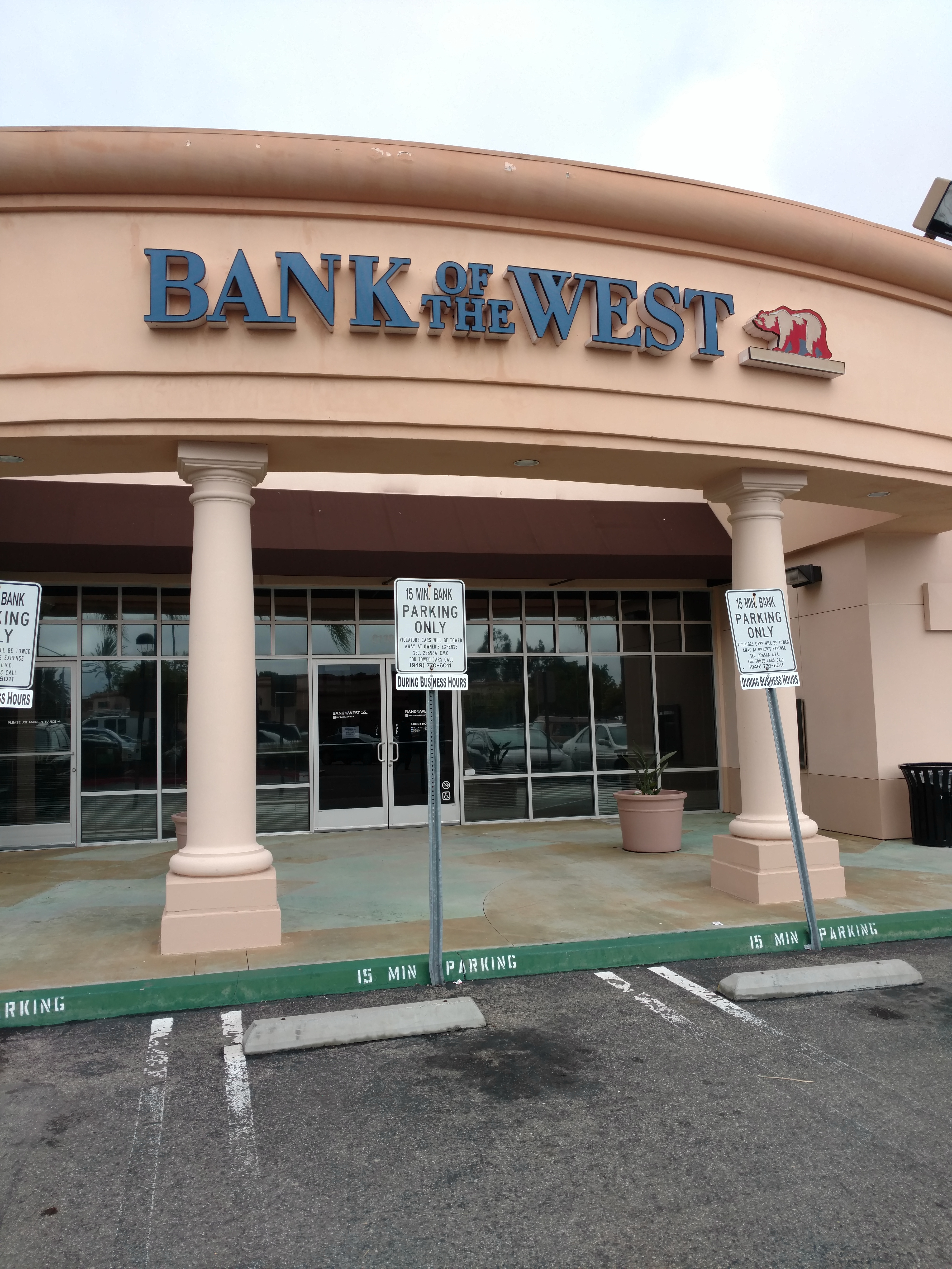 Bank of the West 01