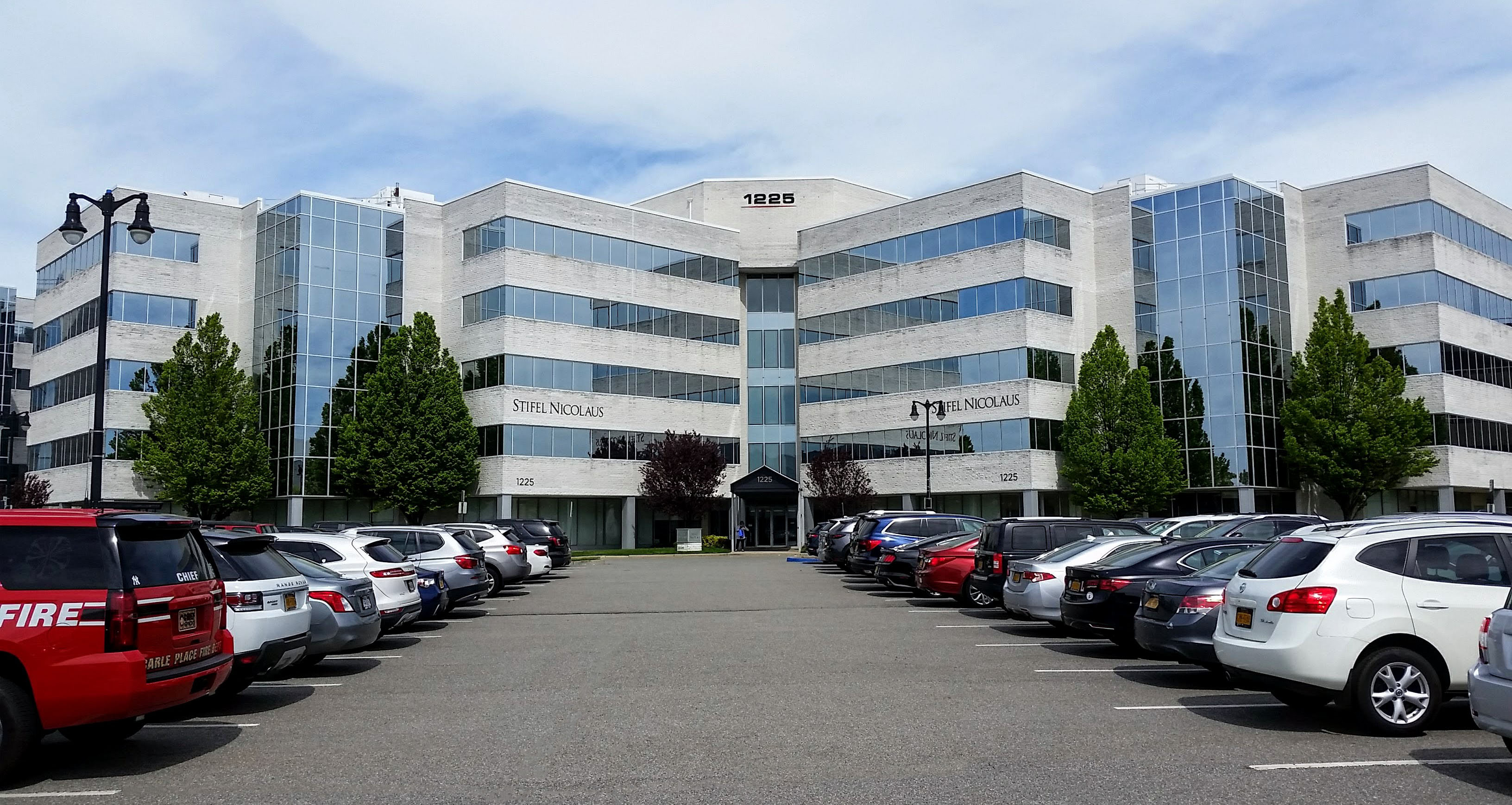 Stifel 01