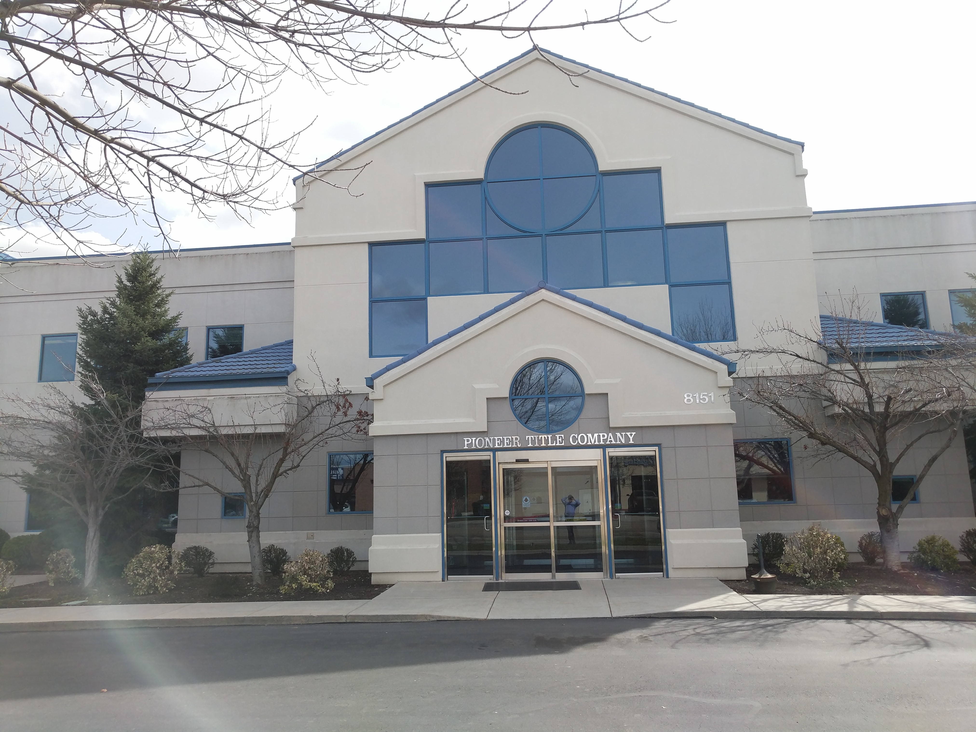 Pioneer Finance LLC 01