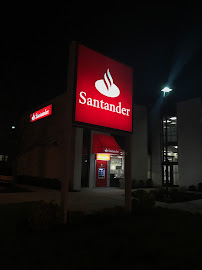 Santander Bank Branch 02