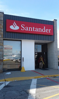Santander Bank Branch 02