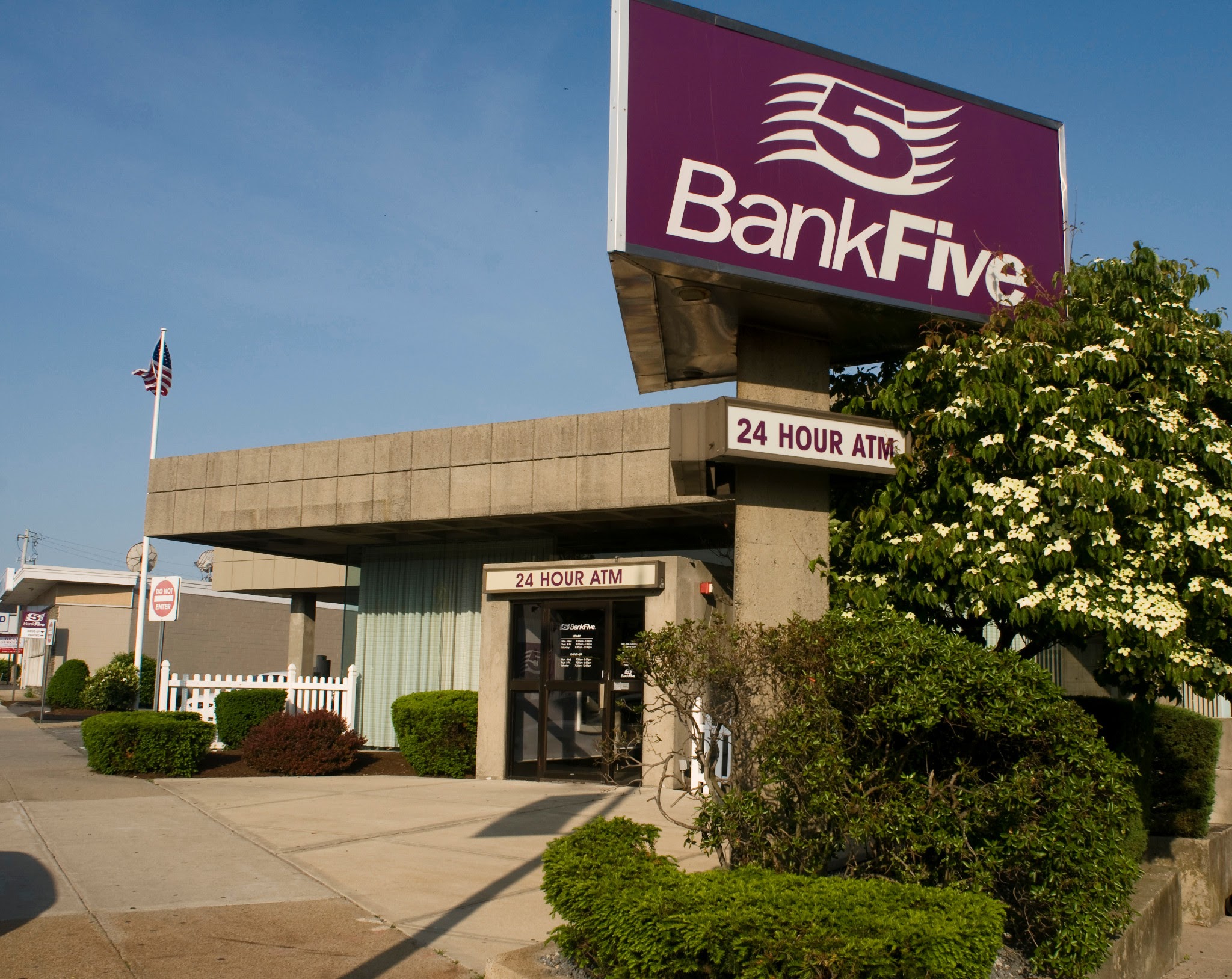 BankFive 01