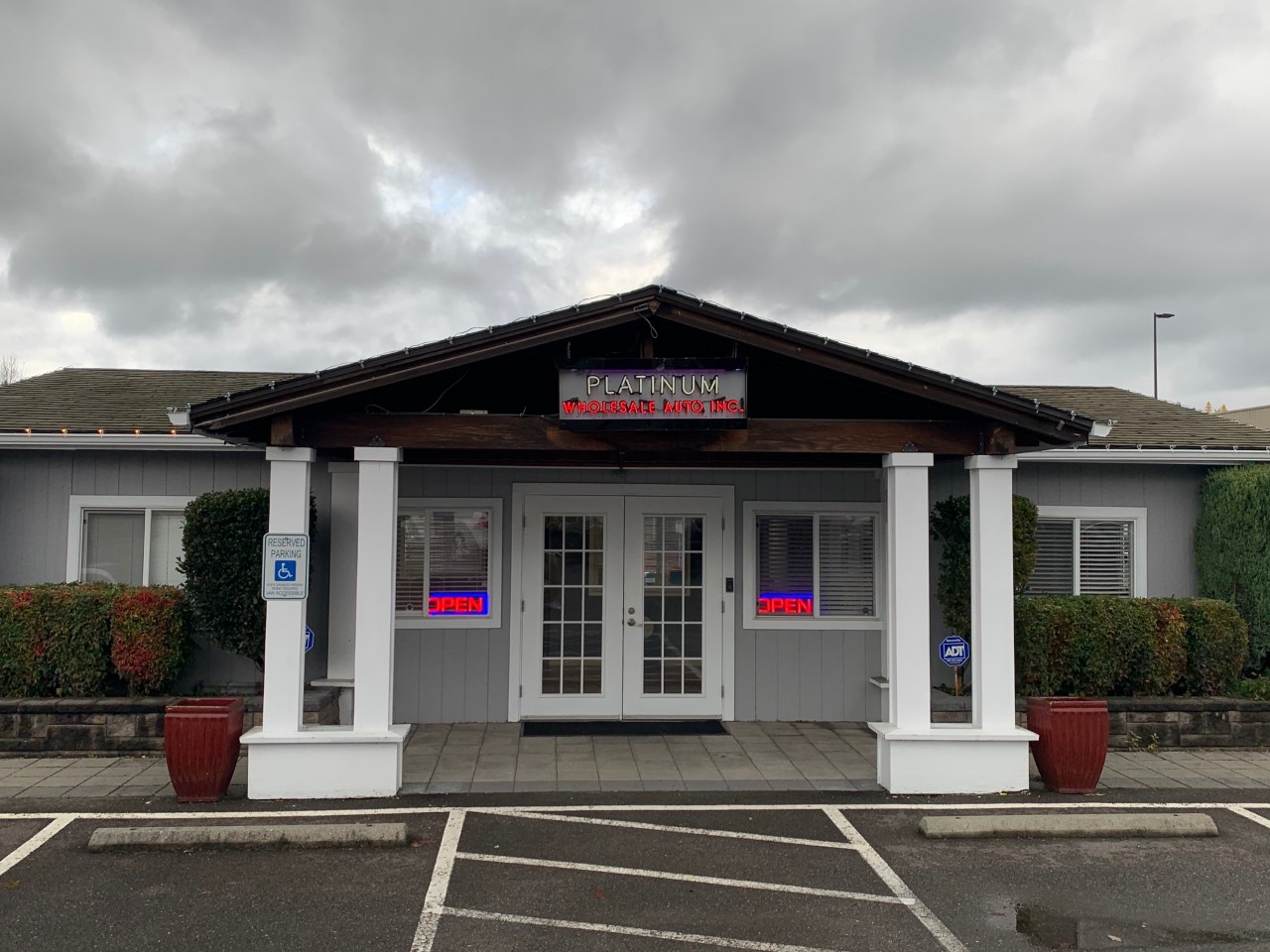 Platinum Wholesale Auto inc. 01