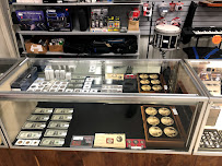 Oxford Pawn Shop & Gold Buyers 03