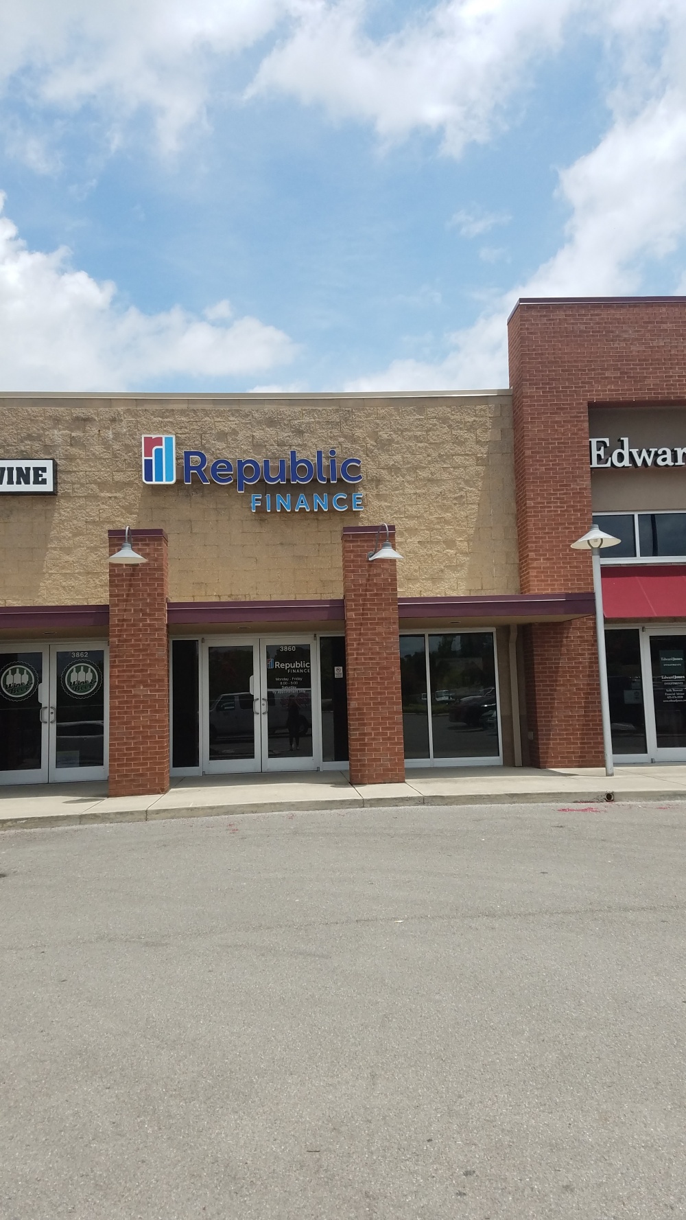 Republic Finance 01