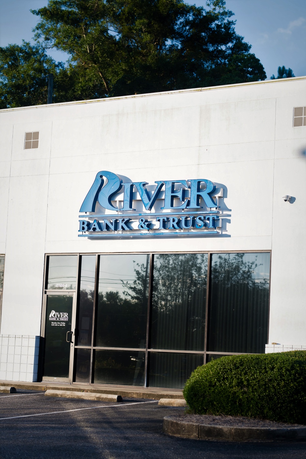 River Bank & Trust 01