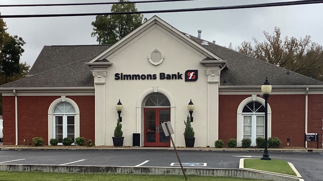 Simmons Bank 01