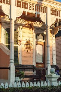 GARDNER, REALTORS 04